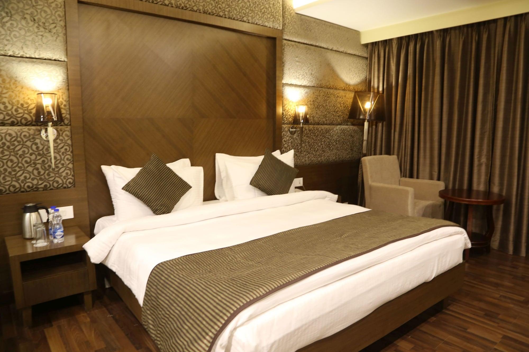 The Fern Residency Mundra Hotel Exterior foto