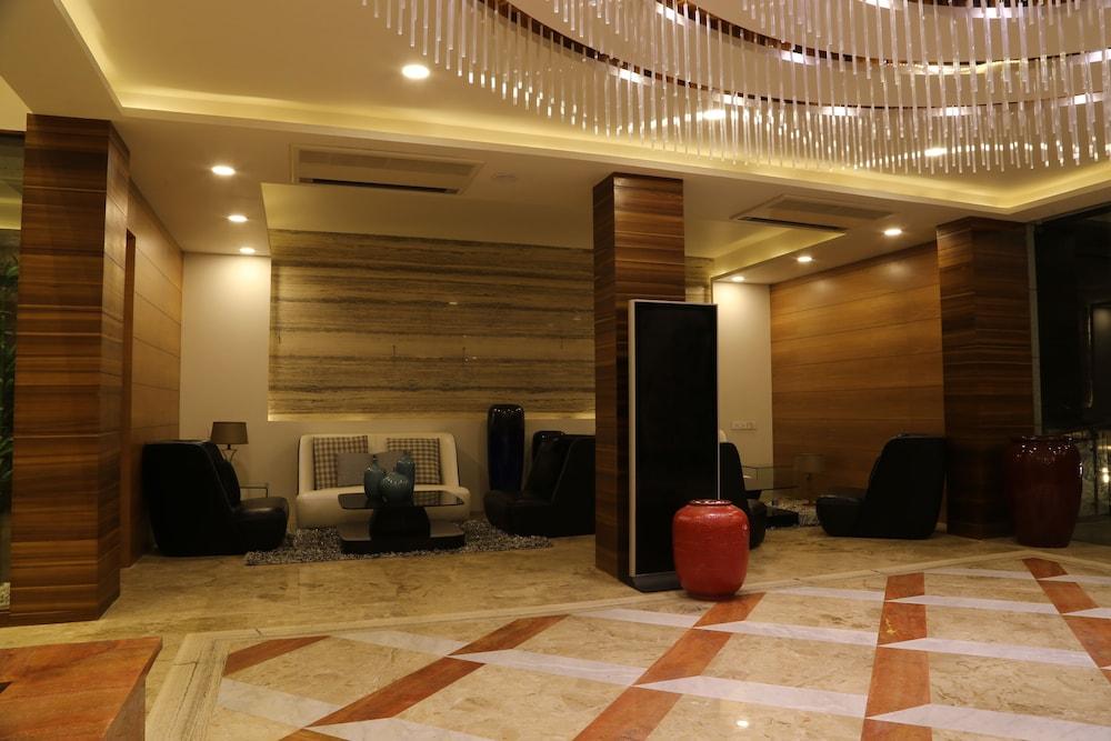 The Fern Residency Mundra Hotel Exterior foto