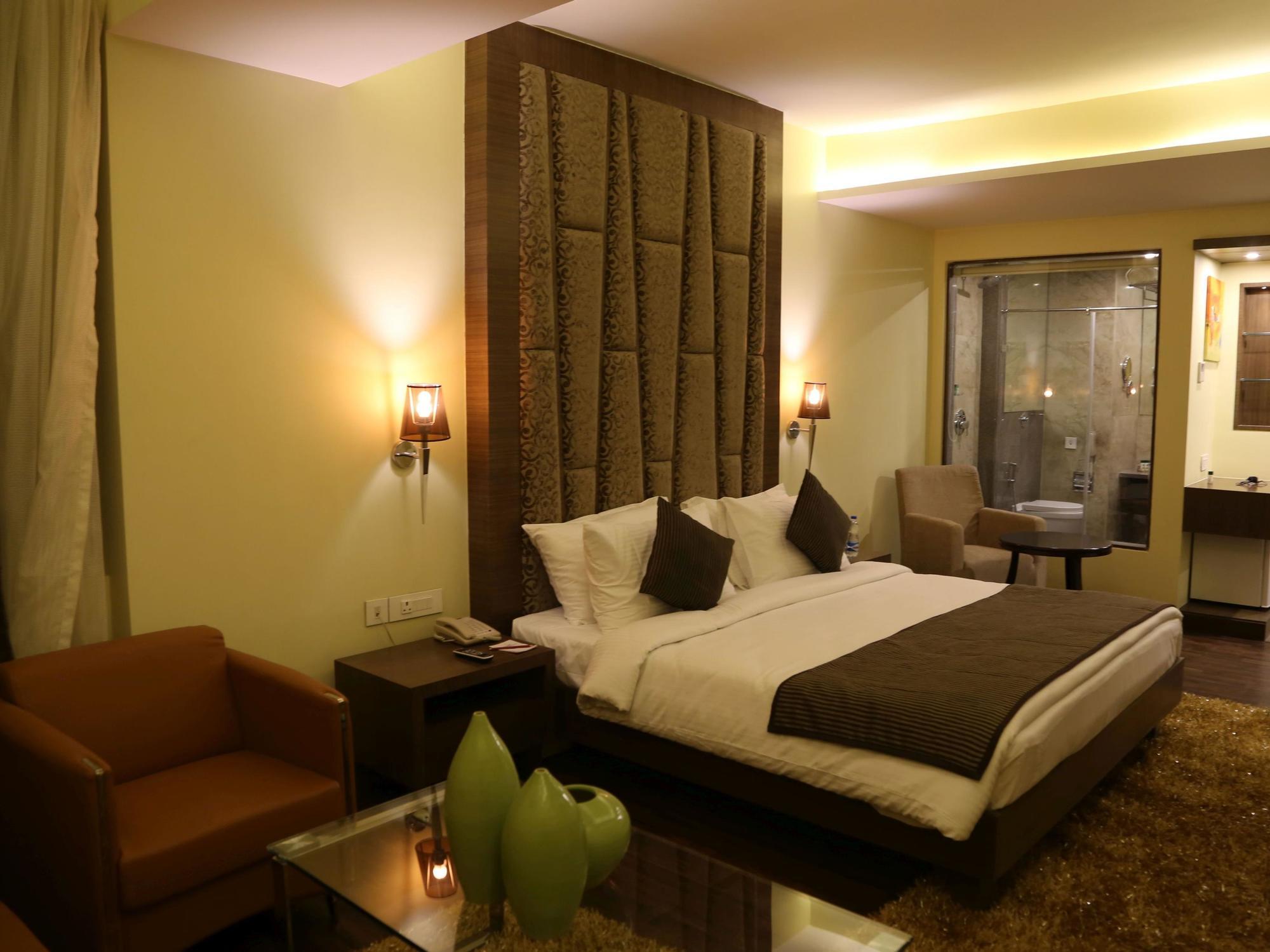 The Fern Residency Mundra Hotel Exterior foto